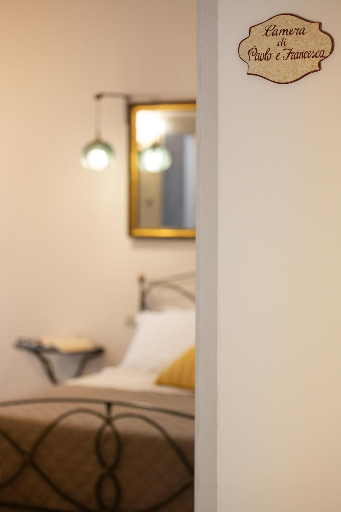 Il Casolare Bed & Breakfast Gradara Bagian luar foto